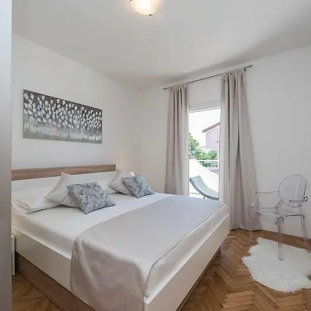 Apartment Marivel
