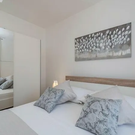 Marivel Privlaka (Zadar)