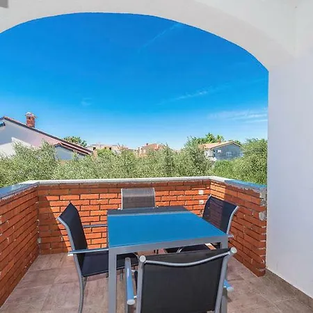 Marivel Apartment